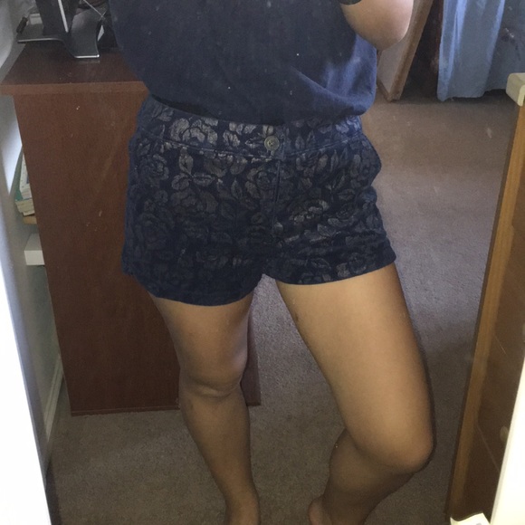 Abercrombie & Fitch Gold and Blue Floral Shorts - Picture 1 of 8